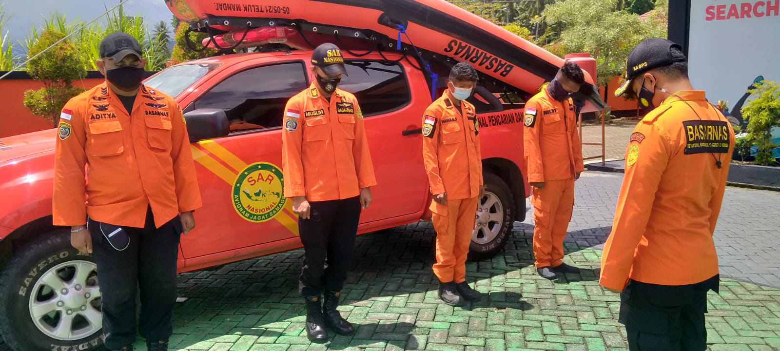 Tim Rescue Basarnas Mamuju Lakukan Pencarian Korban Jatuh dari Kapal di Perairan Majene